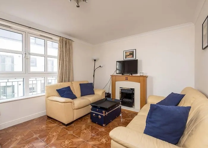 Joivy Old Town Apartment With Parking Close To Royal Mile