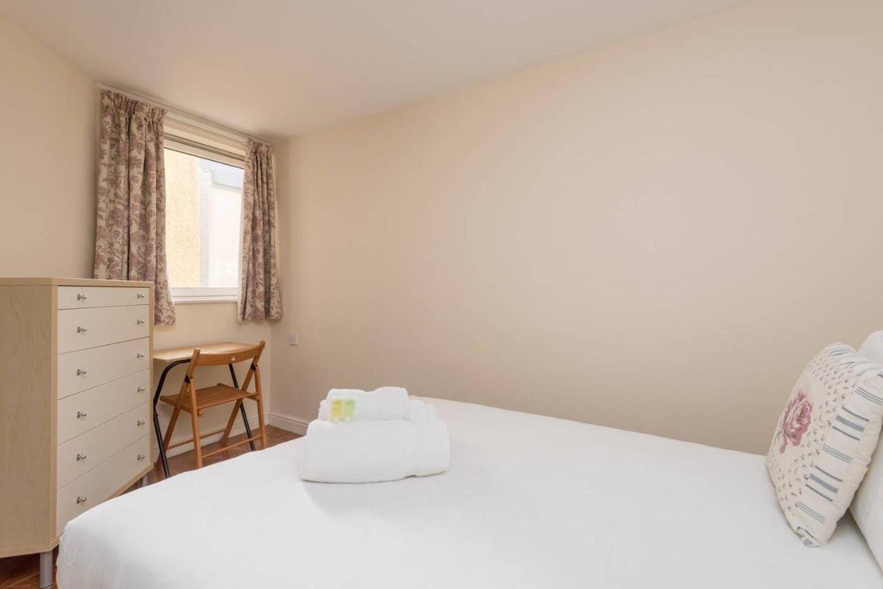 Апартаменты Joivy Old Town With Parking Close To Royal Mile *